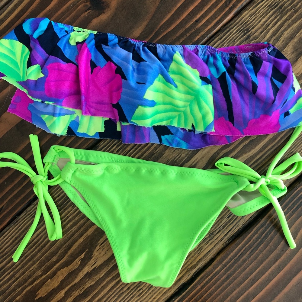 Bikini!
